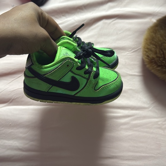 Nike dunks just need wipe off - Picture 1 of 3